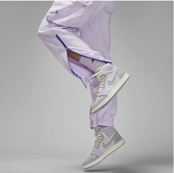 Jordan Women's Sport Tunnel Pants - Picture 4 of 4